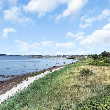17702-1-follenslev-havnso-mollevej-17-b Semesterbostad *